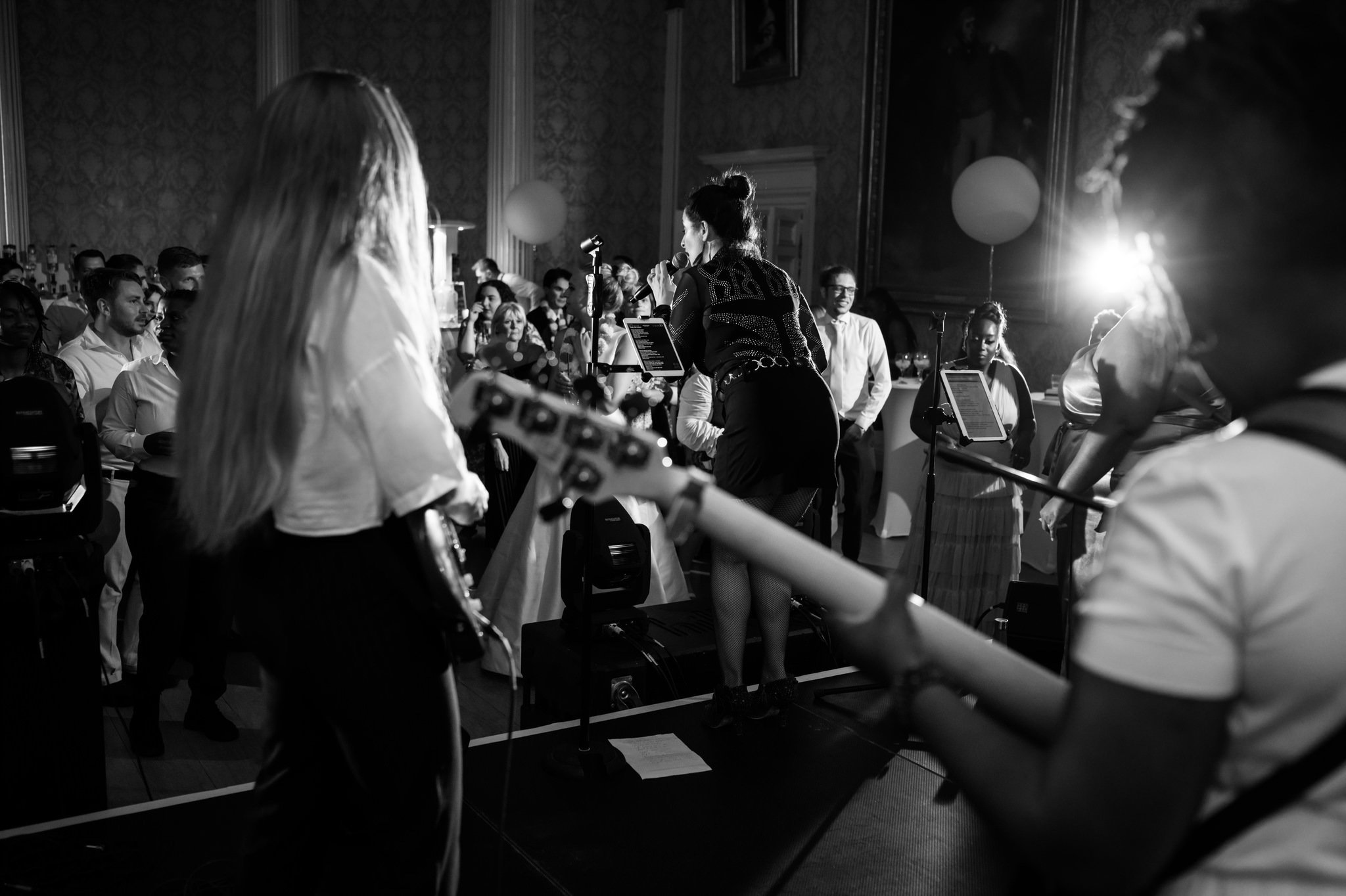 The band 'She Music Global' entertain the wedding guests.
